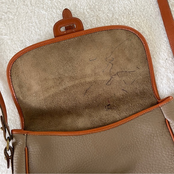 Dooney &  Bourke Vintage Equestrian Taupe AWL Crossbody Bag - Picture 5 of 6